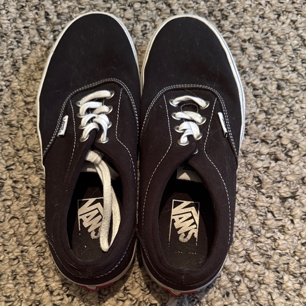 Vans Men's Black and White Sneakers